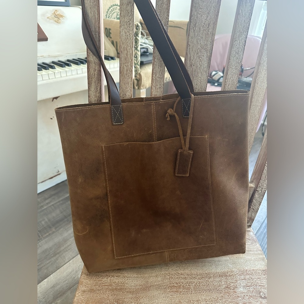 Kiko Tan Leather Bag / distressed by design